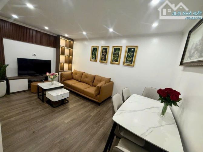 🌟SIÊU HIẾM! Tập thể Liên Hiệp Phụ Nữ Trung Ương_Tầng 2_ lô góc_sổ to 90m2 3pn giá 5,7tỷ🌟 - 1