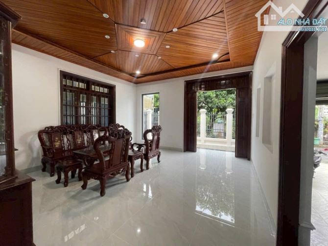 Bán Nhà 1 Trệt 1 Lửng Mái Thái – P. Phú Lợi DT: 10 x 20m  4 phòng ngủ, 4 WC - 1