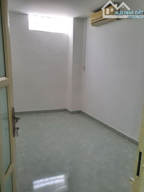 HOÀNG HOA THÁM P7 BÌNH THẠNH -DT 50 m2- 2TẦNG - 5 pn - giá 5,1 ttr - 1