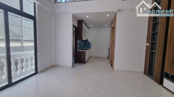 Nhà 7 tầng đất dịch vụ Vạn Phúc tài chính nhỉnh 16tỷ - 2