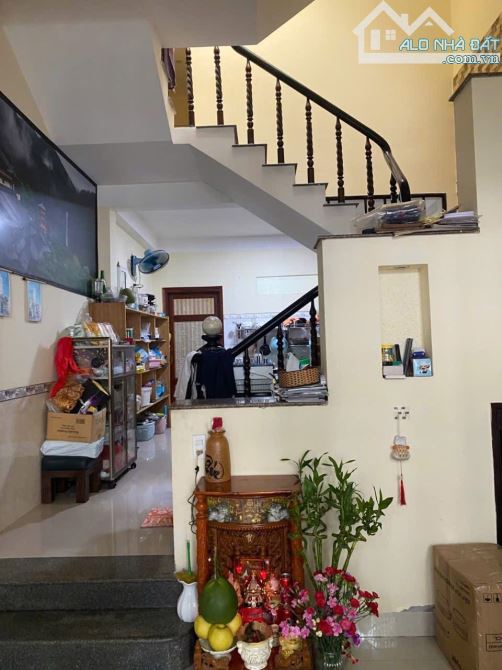 Nhà 3 tầng kiệt Hoàng Diệu - Hải Châu Đầy Đủ Công Năng cách đường chính 30m - 1