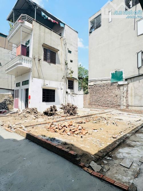 Cần bán gấp 3 lô đất PHỐ GIA QUÂT - 53m- 55 m giá đầu tư  từ 6,25 tỷ - 1