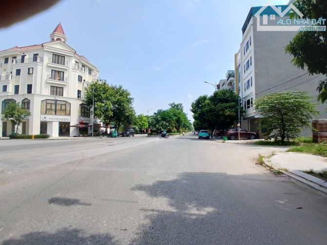 Bán lô đẹp, đất dịch vụ Thăng Long 9, Lai Xá, Kim Chung, gần đường  gần đường 33m - 1