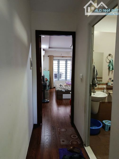 Phân lô đường Cầu Giấy 45m² 5 tầng giá 12 tỷ đầu tư tốt - 1