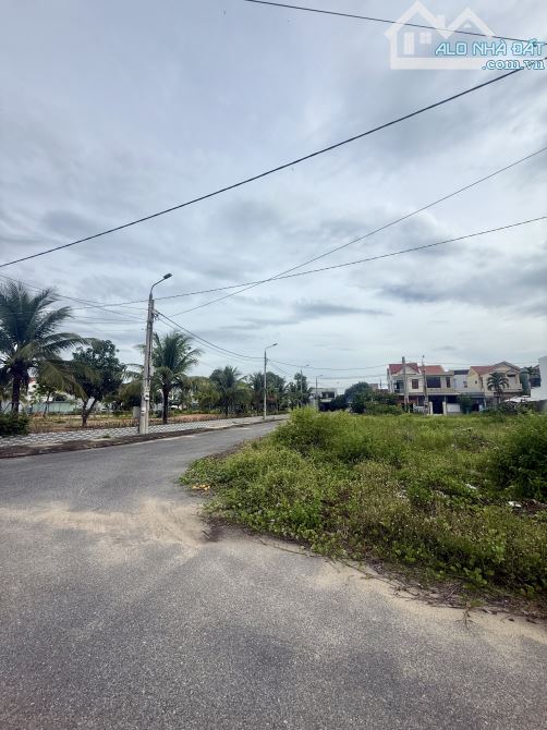 Còn lại 1 lô góc duy nhất Siêu Rẻ Siêu Đẹp tại Làng Chài 3 Hội An, đường 2 làn Vạn Xuân - 1