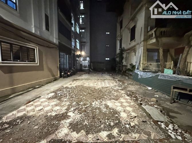 Đất vàng Cổ Nhuế - Lô Góc 2 Mặt Đường, Nở Hậu, Ô Tô Đỗ Cửa, 30m Ra Phố, Xây CHDV Dòng Tiền - 1