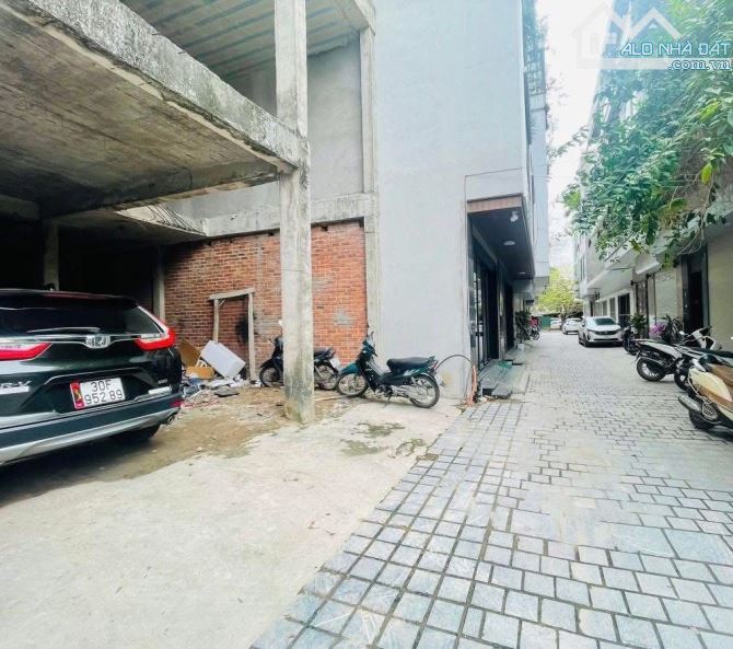 Phân lô Lê Văn Lương quận Cầu Giấy 100m2 MT6,6m-4 Tầng Ô Tô Tránh Dừng Đỗ Ngày Đêm - 1