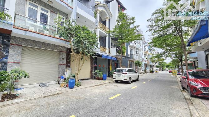 Bán nhà 1 trệt 2 lầu khu dân cư Hiện Hữu, p.Bình Chuẩn, Tp Thuận An - 1