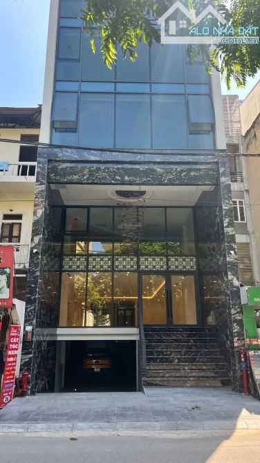 Cho thuê 3 tầng mặt phố Trần Quốc Hoàn – Cầu Giấy, 40m², MT 6m, giá 45 triệu/tháng - 1