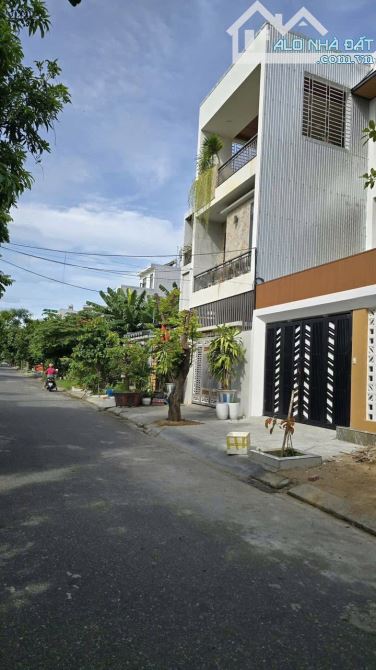 🔥 đất đường Bàu Mạc 8 👉Vị trí: cách Biển 200m, gần Trường, gần Chợ, tiện ích xung quanh - 1