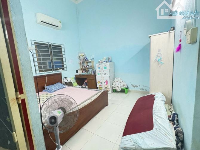 BÁN ĐẤT TẶNG NHÀ C4 - MẶT TIỀN TÂN AN - SAU LƯNG VINMEC - 75m2 - 7.X TỶ . - 1