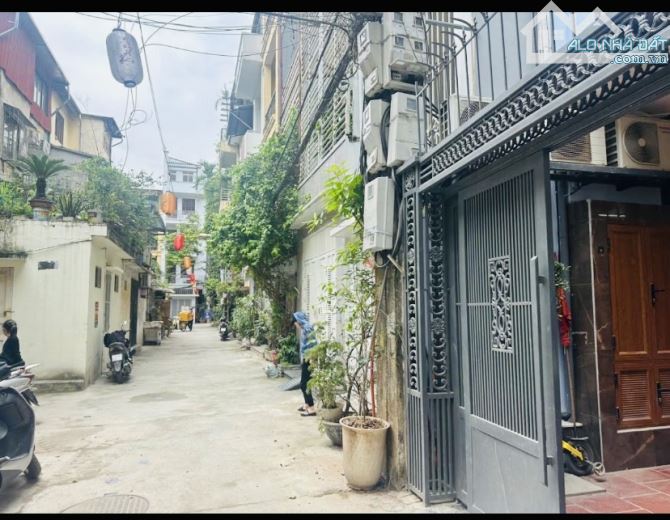 Bán nhà phố Hồ Đắc Di - Ngõ đẹp gần hồ - Khu dân trí cao, tiện ích - 1