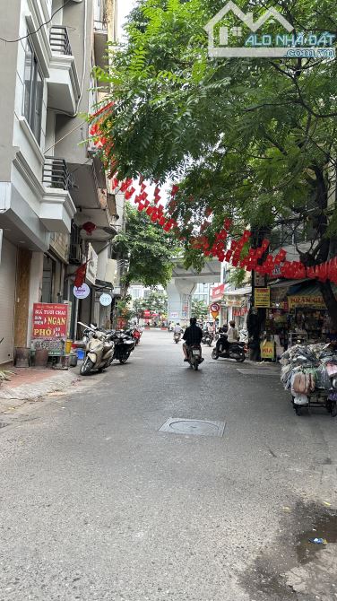 Nhà ngõ Hoà Bình 7, Minh Khai-Bạch Mai. MB41m2*4T mới, vị trí đẹp