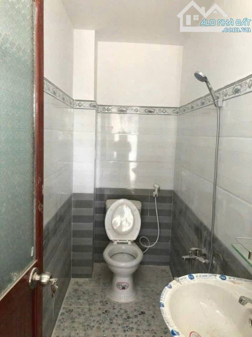 Bán nhanh căn nhà Đ.Võ Thị Nhúa - củ chi - 120m2 - sổ riêng. Giá 865 Triệu - 1