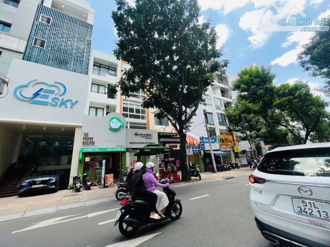 MT TRẦN HƯNG ĐẠO - TẢN ĐÀ Q5 (5,2M X 12,5) 5 LẦU CÓ THANG MÁY GIÁ  27,5 TỶ - 1