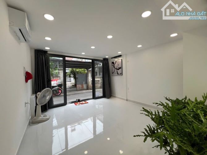 Hơn 6 tỷ , nhà 3 tầng , 3pn , MTKD , phú nhuận - 1