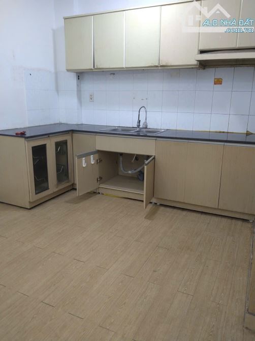 Chung cư Ngô Gia Tự 55m² - 2PN – Sổ hồng – Vào ở ngay – Giá 2.92 tỷ - 1