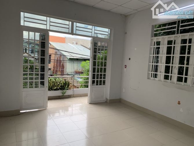 Nhà 2 Tầng Thủ Đức, 68m2, Ngõ rộng Xe Hơi Thông, SHR, Full Thổ cư . Chỉ hơn 5 tỷ - 1