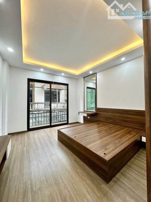 BÁN NHÀ VÕNG THỊ - TÂY HỒ, 30M 5 TẦNG FULL NỘI THẤT GIÁ CHỈ 7.5 TỶ - 1