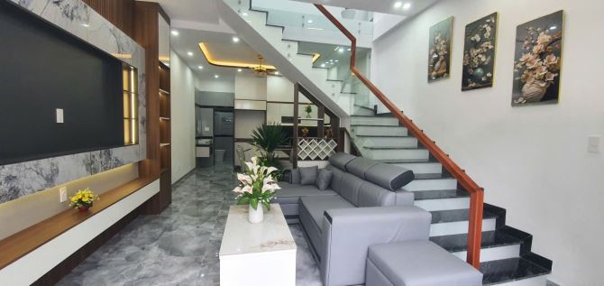 GIÁ QUÁ RẺ ! NHÀ ĐẸP kiệt Ô TÔ đg HOÀNG VĂN THÁI ĐÀ NẴNG, 4,5m x13,7m, 2 TẦNG 3 PN - 1