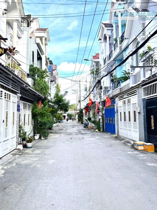 Bán nhà mặt tiền hẻm 7m Đào Tông Nguyên,Thị trấn Nhà Bè, Dt 4 x13m, 1 lầu. Giá 4,85 tỷ - 1