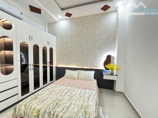 🏠  GÒ VẤP- PHẠM VĂN CHIÊU- 2 TẦNG - HXH - 4X11M- GIÁ HƠN 5 TỶ - 1