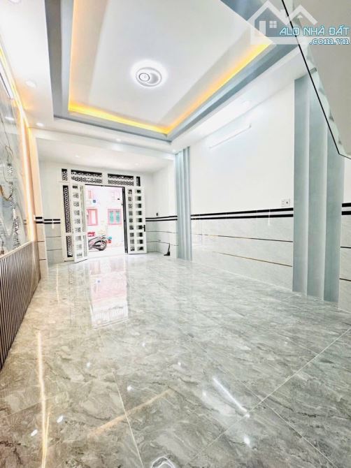 LÊ VĂN QUỚI - HẺM XE HƠI 6M XỊN  - 3 TẦNG 4PN ĐẸP 52M VUÔNG - 1