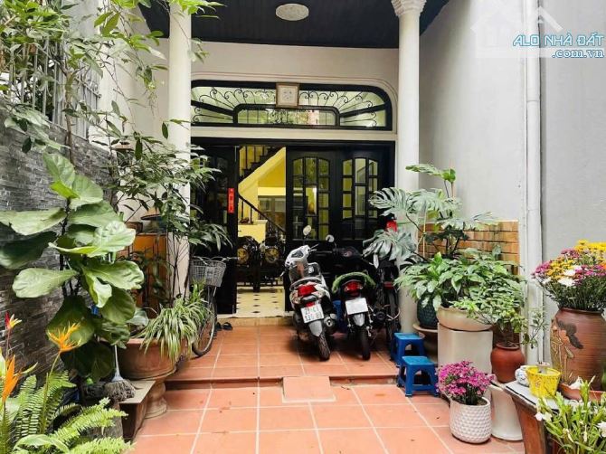 78M CẦU GIẤY, GARA Ô TÔ, Ô TÔ TRÁNH, GẦN PHỐ, 2 THOÁNG - 24,5 TỶ - 1