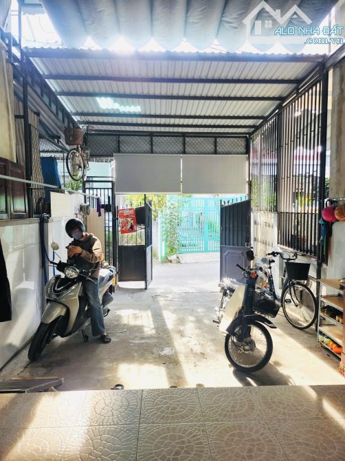 NHỈNH 3 TỶ – 90M2 NHÀ NGAY CHỢ CẨM LỆ – Ô TÔ ĐẬU ĐỖ VÀO TẬN TRONG NHÀ - 1