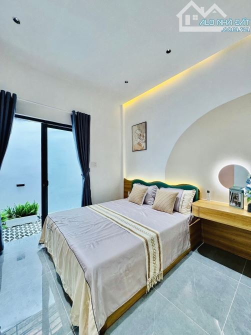 Bán nhà đẹp Phạm Văn Chiêu, Gò Vấp, 3 PN ( có ngủ trệt ) gần chợ, full nội thất, 5 tỷ + - 1