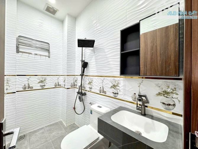 🌾  [B.Á.N G.Ấ.P] Nhà Nguyễn Xí để đi định cư, Bình Thạnh, 50m2 BTCT, giá chỉ 6,3 tỷ. - 1