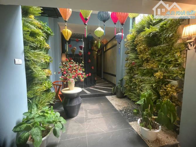 Bán khách sạn mặt phố Hàng Bè, 120m2, 7 tầng thang máy, tổng 16 phòng, 89.5 tỷ - 1