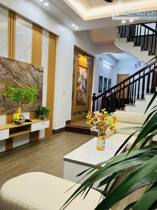 Bán nhà 4 tầng phố ngô quyền tặng kèm full nội thất, hải dương - 1