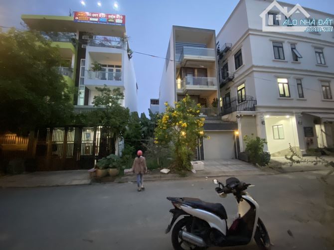 Đất Quận 2 -110m² ngang 5m Sát bệnh viện Lê Văn Thịnh chỉ 13 tỷ - 1