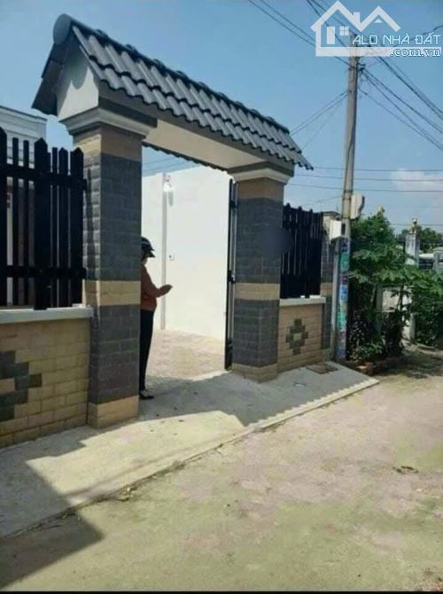 Cần Bán nhanh Căn nhà ở Tân Hiệp 18 Hóc Môn 680triệu Sổ hồng Riêng 121m2 Bao Phí - 1