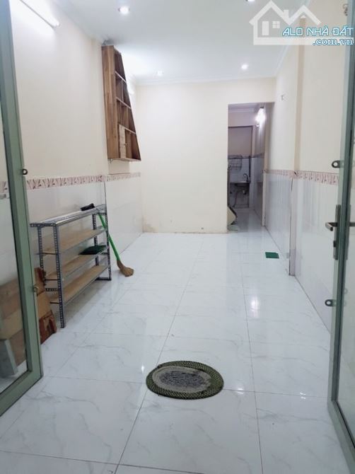 Bán nhà 28m2 hẻm thông Thành Mỹ, nở hậu hơn 3 tỷ - 1