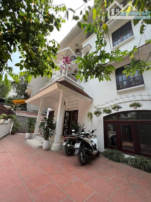KĐT Định Công, Trần Nguyên Đán 345m2 - 4 Tầng - Mặt tiền 17m - Ô tô Tránh, KD Đẳng Cấp. - 1