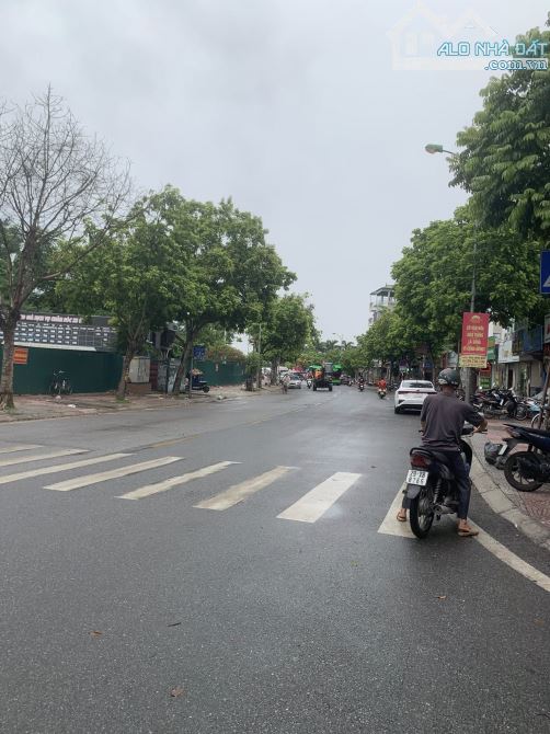 Nhà cấp 4 Thạch Bàn 200m, MT 12m, ô tô tải vào đất, đầu tư được giá tốt 29.9 tỷ. - 1