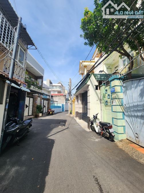 BÁN NHÀ CẤP 4 TÍNH ĐẤT - HẺM Ô TÔ 7 CHỖ - BA CU, P4, VT - GIÁ 7.4 TỶ/111M2 - 1