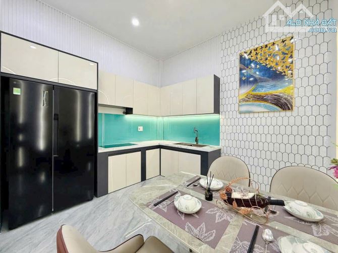 Bán nhà đẹp Phạm Thế Hiển, Quận 8, 50m2, nhỉnh 2 tỷ 490 triệu, 2 tầng BTCT, SHR - 1