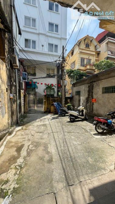 BÁN  TT NGUYỄN CHÍ THANH 100M2, 3 NGỦ , FULL NỘI THÂT 5 TỶ - 1
