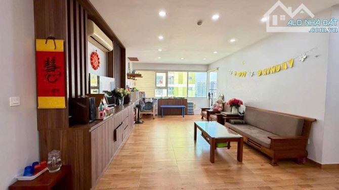 Satra Eximland- Phan Đăng Lưu-P1- PN 3PN, 145m2, NTCB, 21tr/th - 1