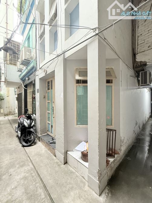 Bán nhà gần MT Bùi Viện Q1, 25m², 5 tầng BTCT, SHR – Chỉ 4.xx tỷ - 1