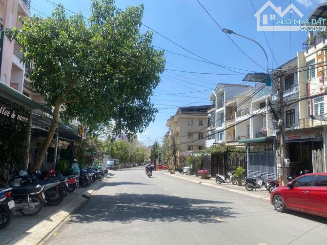 Nhà phố trung tâm Nguyễn Lương Bằng P2 3 tầng 5 phòng ngủ giá 9.5T - 1