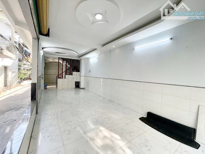 Cho thuê Nhà góc 2 mặt tiền hẻm Dạ Nam, P3,Q8 - 1