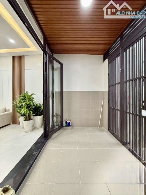 10.4 TỶ -MẶT TIỀN TRẦN BÁ GIAO, GIÁP BÌNH THẠNH – 72M², 5 TẦNG, NỞ HẬU – NHÀ MỚI ĐẸP ỞNGAY - 1