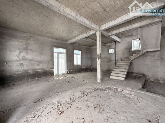 Biệt Thự Compound VIP Thủ Đức – 270m², 3 Tầng + Áp Mái, 4 Mặt Thoáng - 1