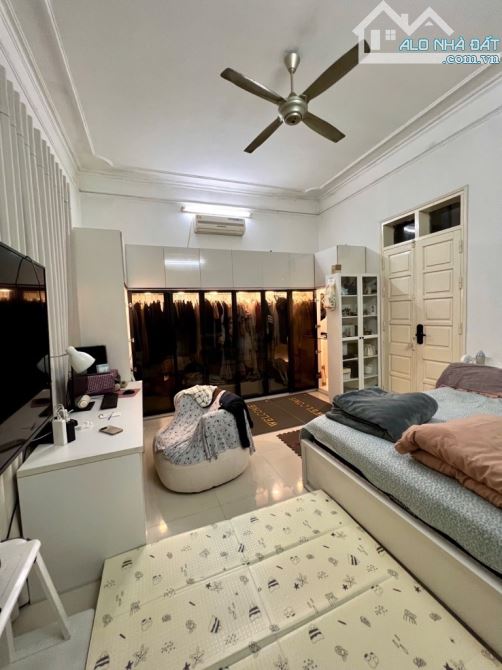SIÊU PHẨM LÔ GÓC – NGÕ 72 NGUYỄN TRÃI -VIEW ROYAL CITY – 220M – MẶT TIỀN 9.9M, giá 57,x tỷ - 1