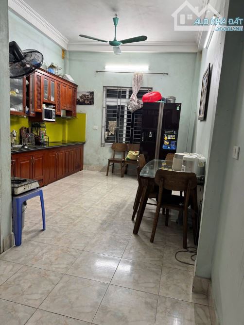 Bán nhà Cầu Cốc Tây Mỗ, 38m2 x 4 tầng, thoáng trước sau, gần ô tô, giá 5.85 tỷ - 1