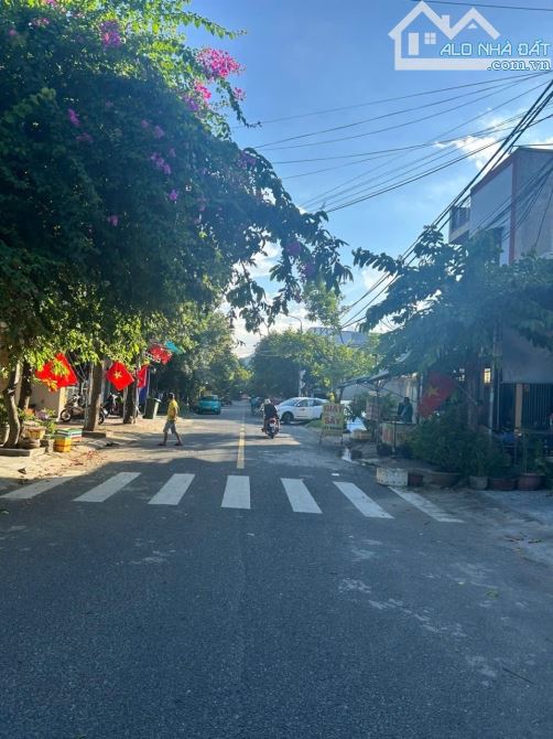 🌟 CỰC HIẾM – NHÀ 2 TẦNG LÔ GÓC PHAN VĂN ĐẠT | 157m² – DÒNG TIỀN 20TR/THÁNG – GIÁ 9 TỶ 🌟 - 1